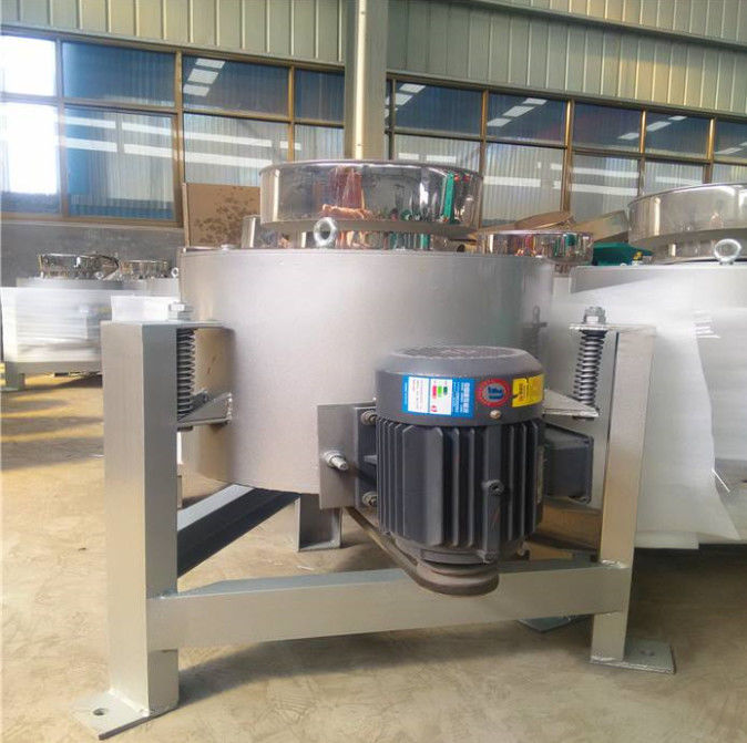 Kapasitas 80 Kg / H Mesin Penggorengan Minyak Fryer Belt Drive Efisiensi Tinggi Daya 1.5KW